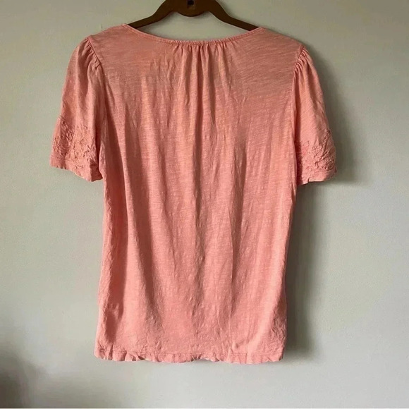 Lucky Brand | Distressed Puff Sleeve Embroidered Top - Picture 6 of 12